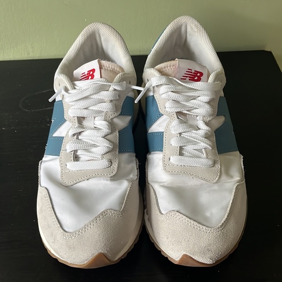 Men’s New Balance Sneakers - Picture 2 of 5